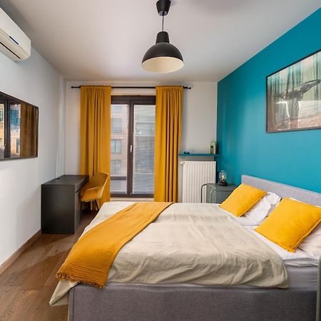 Modern Apartments With Free Parking Spot Краків Екстер'єр фото