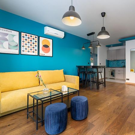 Modern Apartments With Free Parking Spot Краків Екстер'єр фото